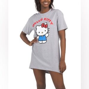 NWOT- HELLO KITTY Graphic Oversized Sleep Shirt Gown